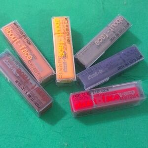 About face matte fluid eye paint